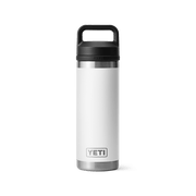 Garrafa YETI Rambler 18 oz com tampa Chug em branco, vista frontal