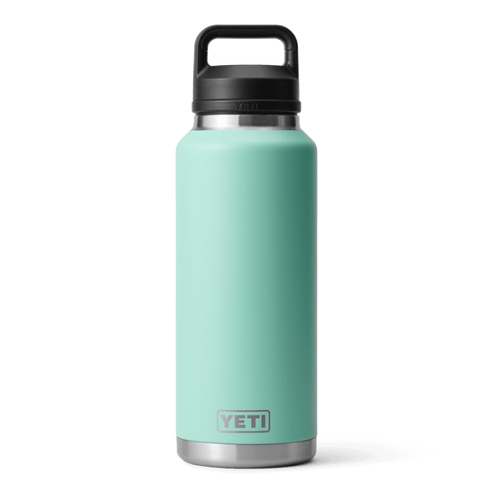 YETI Rambler 46 Oz (1.4 L) Bottle Chug