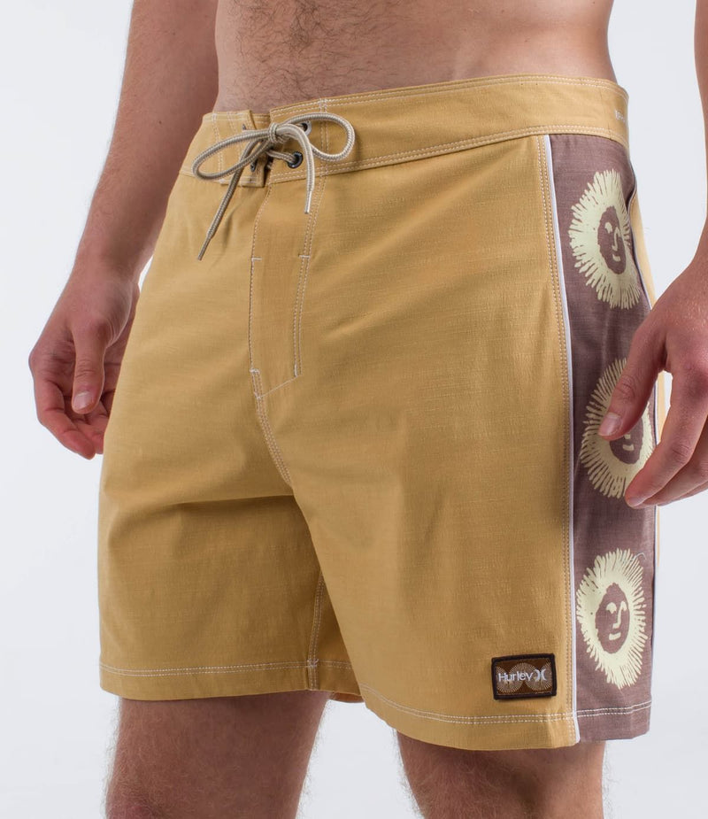 Hurley Phntm Naturals Blocked Sessions 16 2025