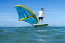 Jeffrey Spencer volando en wingfoil en Maui con la tabla Skybrid D/LAB y el ala Unit D/LAB