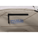 Bolsillo con cremallera y logotipo Save Our Playgrounds de la Duotone Team Bag 2027 marfil