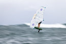 Rider navegando a toda velocidad con el Duotone Unit SLS Concept Blue 2027 en Guadalupe