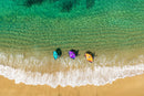 Vista aerea di tre wing North Nova 2026 sulla riva di una spiaggia di sabbia