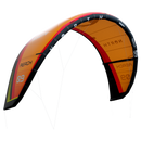 Kite North Reach 2026 nel colore Orange, vista laterale con bridle e strut